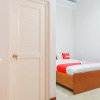 Отель OYO 2030 Melawai Homestay, фото 18