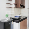 Отель Comfy And Minimalist Studio Room At Serpong Garden Apartment, фото 7