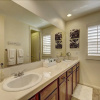 Отель Apple Court Four Bedroom Home, фото 5