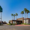 Отель La Quinta Inn by Wyndham Laredo I-35, фото 50