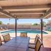 Отель Charming Home < 11 Mi to Downtown Phoenix!, фото 15