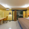 Отель RedDoorz Plus near Mall Bali Galeria 2, фото 4