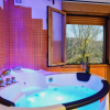 Отель Modern Apartment in Riello with Hot Tub, фото 5