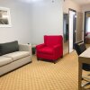 Отель Country Inn & Suites by Radisson, Topeka West, KS, фото 10