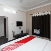 Отель Regal Stays By OYO Rooms, фото 17