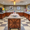 Отель Hampton Inn Hot Springs, фото 31