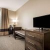 Отель Comfort Inn & Suites Red Deer, фото 5