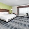 Отель Holiday Inn Express & Suites Dallas NW - Farmers Branch, an IHG Hotel, фото 24