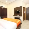Отель OYO 10330 Hotel Golden Brooks, фото 15