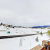 Отель Stylish Mountain Home 4 Bedrooms 3.5 Bathrooms Home, фото 1
