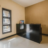 Отель RedDoorz near RS USU Medan 3, фото 21