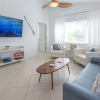 Отель Clean Spacious Waterfront 2bd 2ba Sleeps 8, фото 4