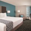 Отель La Quinta Inn & Suites by Wyndham Atlanta Airport North, фото 50