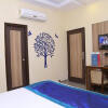 Отель OYO Rooms Paras Down Town Mall, фото 3