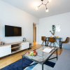 Отель Superb City View - Bright & Stylish - 2BR, фото 2