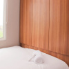 Отель Fancy And Comfy 2Br Apartment At Springlake Summarecon, фото 19