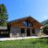 Отель Chalet de 4 chambres avec sauna jardin amenage et wifi a Valloire, фото 18