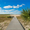 Отель Harbor Light Towers 803 - Two Bedroom Condo, фото 17