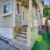 Отель Avalon Cottage < Half-mi to Beaches & Crescent Ave, фото 15