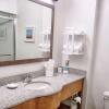 Отель Hampton Inn Marion, фото 8