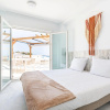 Отель Apartment with spacious roof terrace and sea view, фото 2
