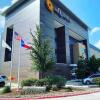 Отель La Quinta Inn & Suites by Wyndham Lakeway в Лейкуэе