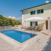 Отель Awesome home in Supetar w/ Outdoor swimming pool, WiFi and 5 Bedrooms, фото 21