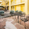 Отель La Quinta Inn by Wyndham Colorado Springs Garden of the Gods, фото 15