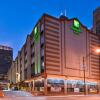 Отель Holiday Inn & Suites Chicago - Downtown, an IHG Hotel, фото 1