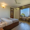 Отель Stayvista at Floradale 5bhk, фото 16
