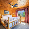 Отель Hamilton Creek Cabin 4 Bedroom Home by RedAwning, фото 4