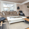Отель 10 Person Holiday Home in Glesborg, фото 19