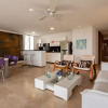 Отель Centric 4 BR w Spacious Rooms Centro Amurallado by Huespedia, фото 19