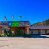 Отель Best Western Rainbow Country Inn в Чилиуоке