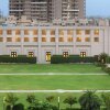 Отель DoubleTree by Hilton Agra, фото 1
