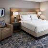 Отель Candlewood Suites Tulsa Hills, an IHG Hotel, фото 1