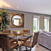 Отель Luxurious Aberdeen Home in the West End, фото 20