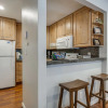 Отель Updated Townhome Near Main Street, 10 Mi to Breck!, фото 6