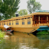 Отель New Chez Henry Houseboat, фото 1