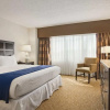 Отель Embassy Suites by Hilton Raleigh Crabtree, фото 7