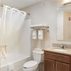 Отель Candlewood Suites Waterloo- Cedar Falls, фото 22