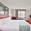 Отель La Quinta Inn South, фото 10