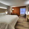 Отель Holiday Inn Express & Suites - Interstate 380 at 33rd Avenue, an IHG Hotel, фото 3