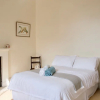 Отель Spacious Flat in Central Stockbridge, фото 5