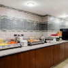 Отель La Quinta Inn & Suites by Wyndham Baltimore BWI Airport, фото 12