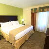 Отель Candlewood Suites Grand Rapids Airport, фото 24