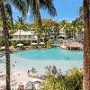 Отель Beach Club Palm Cove 2 Bedroom Luxury Penthouse, фото 26