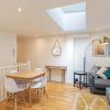 Отель Stunning 2 Bed House W/patio nr Battersea, фото 13