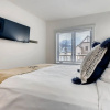 Отель Full Renovated 1br -walk To Gondola & Kids Ski Free 1 Bedroom Condo by RedAwning, фото 2