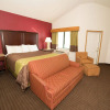 Отель HomeTown Inn & Suites, фото 4